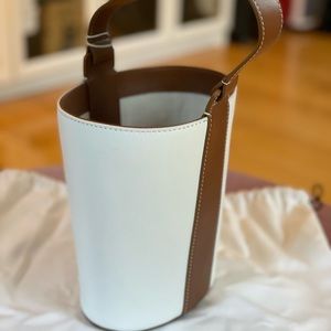 Like New Vince Sonoma Bucket Bag